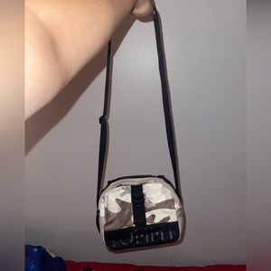 Tommy Hilfiger crossbody bag